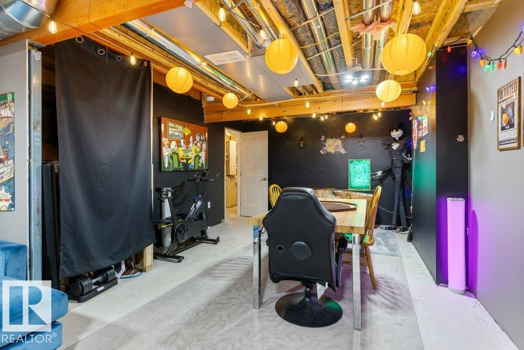 7056 181 AV NW - 33