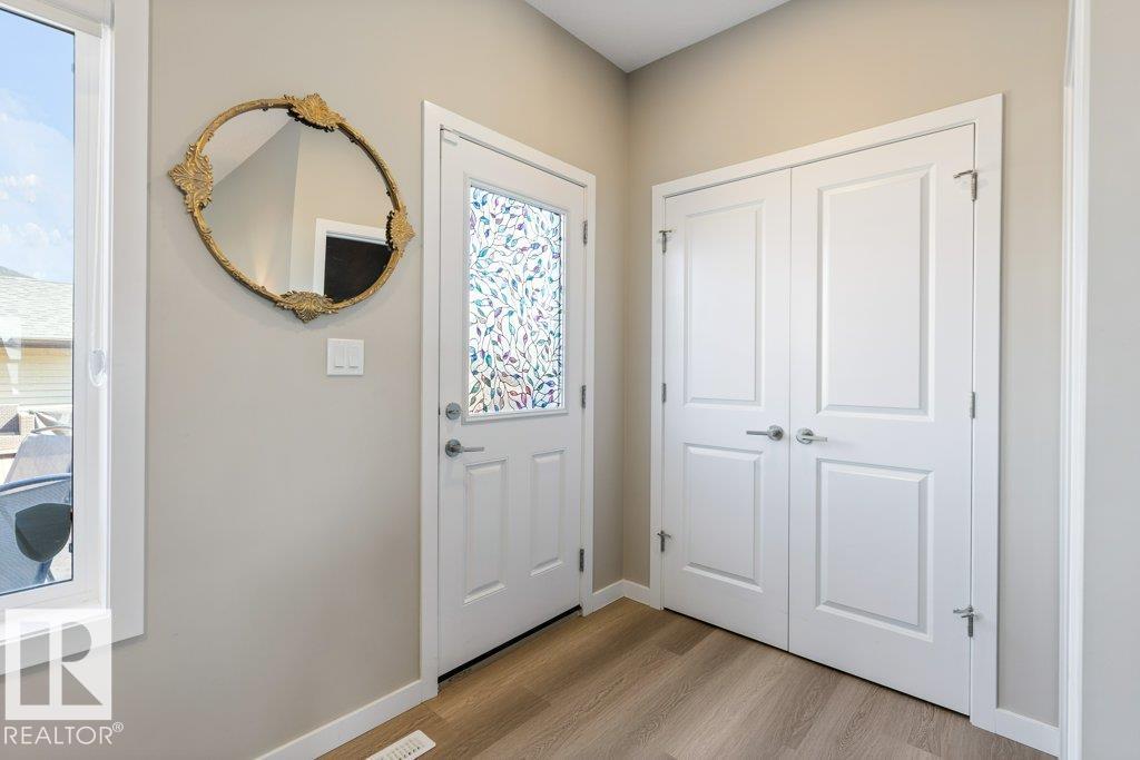 7056 181 AV NW - 18