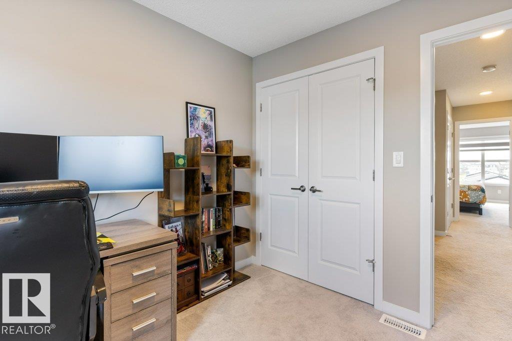 7056 181 AV NW - 21