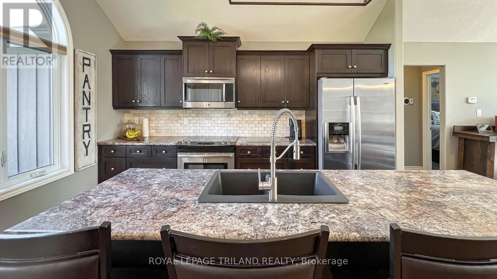 8447 KEITH STREET - 11