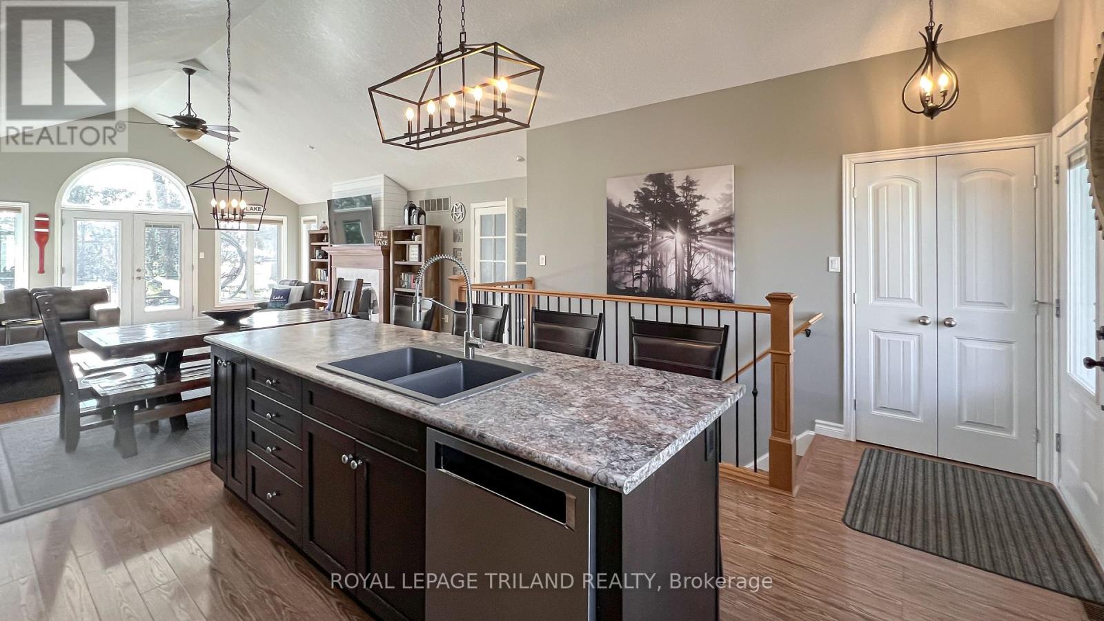 8447 KEITH STREET - 12
