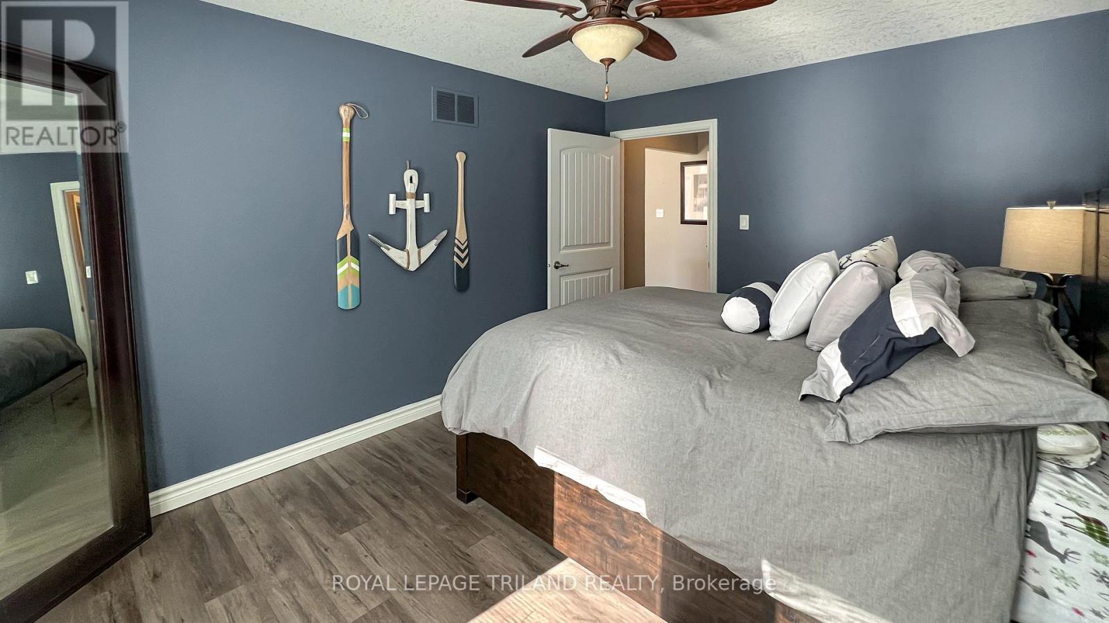 8447 KEITH STREET - 18
