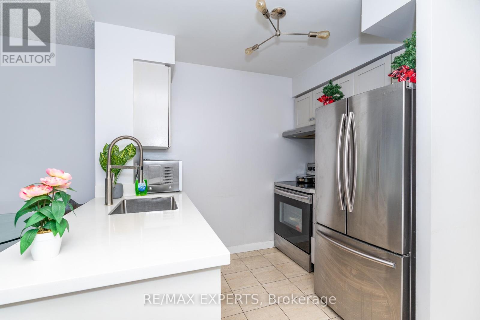 #1417 323 RICHMOND STREET E - 3