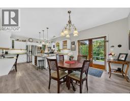 4pc Ensuite bath - 1140 Diamond Rock Road, Enderby, BC V4Y4H7 Photo 15