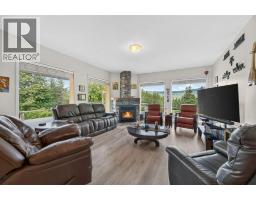Kitchen - 1140 Diamond Rock Road, Enderby, BC V4Y4H7 Photo 11
