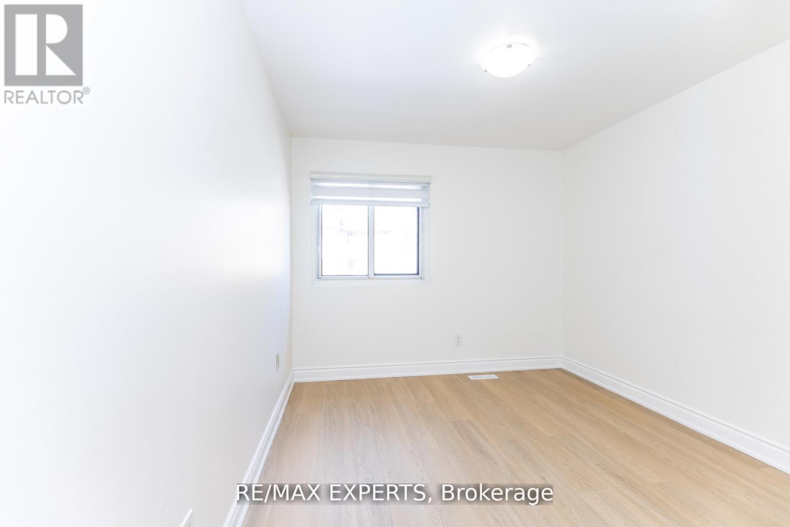 31 CARLETON PLACE - 11