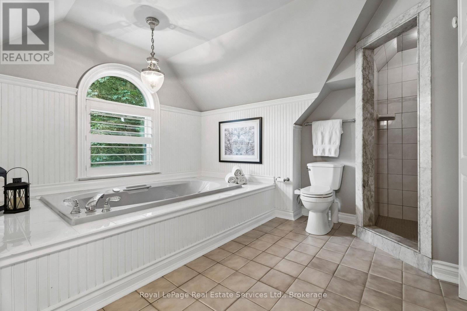 1 STONEBURY PLACE - Image 32