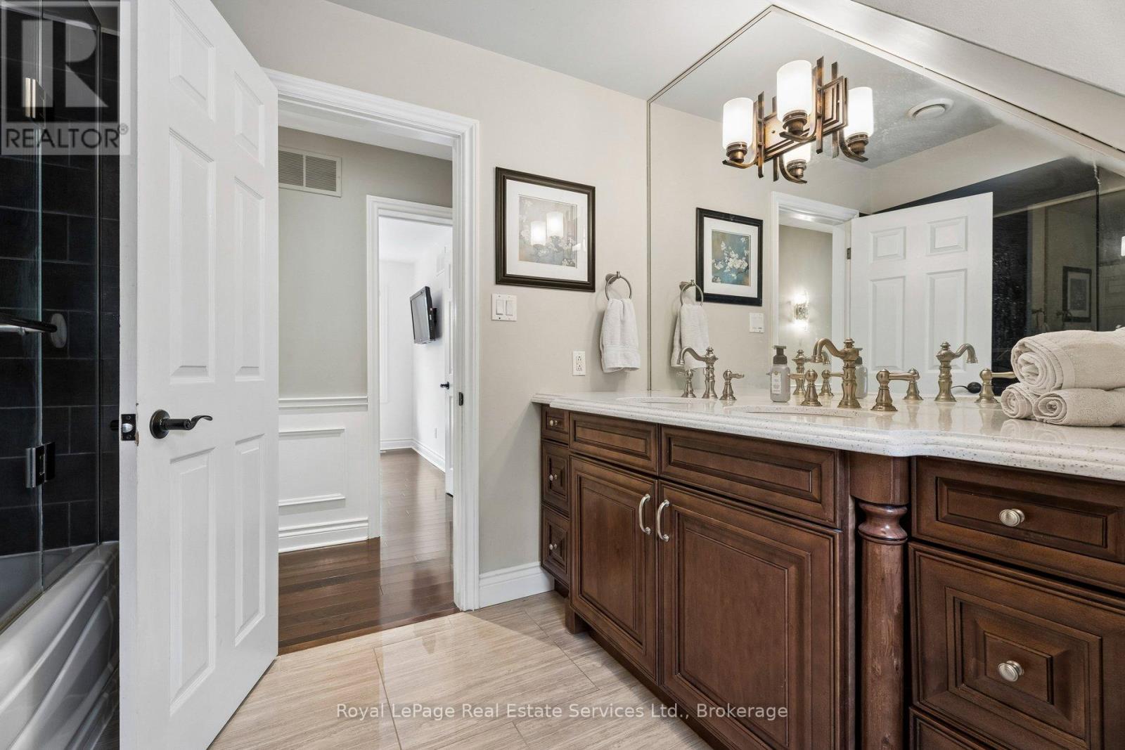 1 STONEBURY PLACE - Image 37