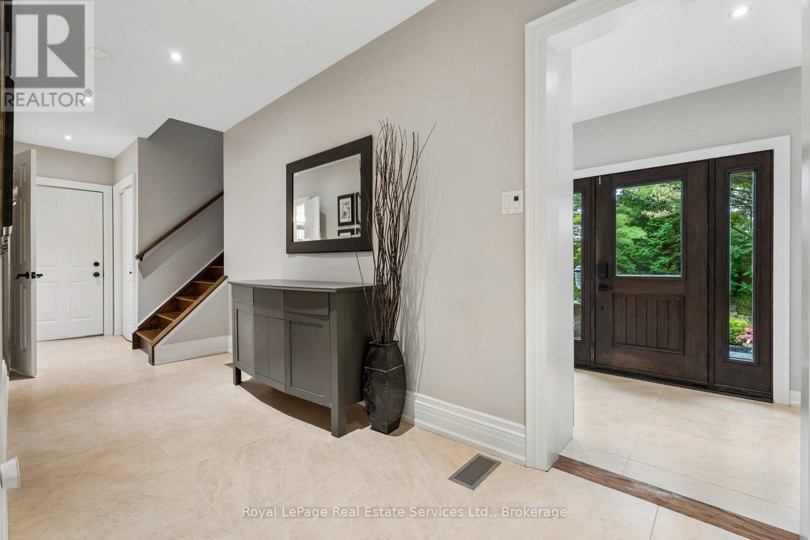 1 STONEBURY PLACE - Image 8