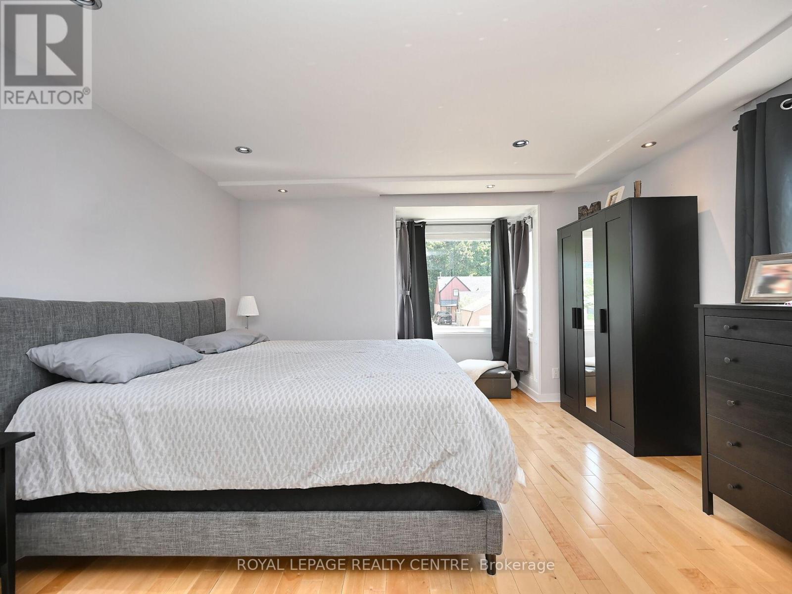 1221 KOS BOULEVARD - 11