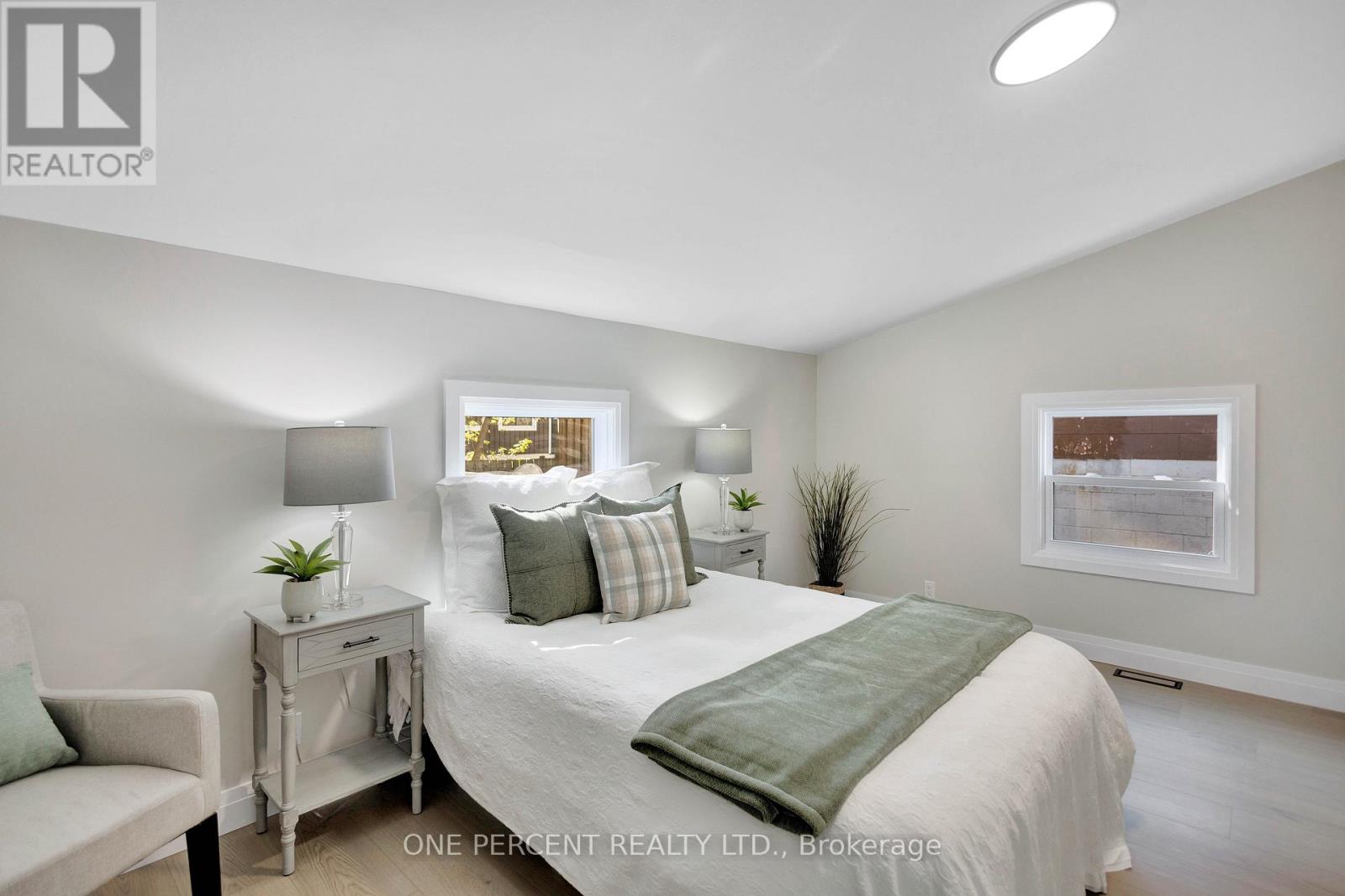 187 DRUMMOND STREET - 13