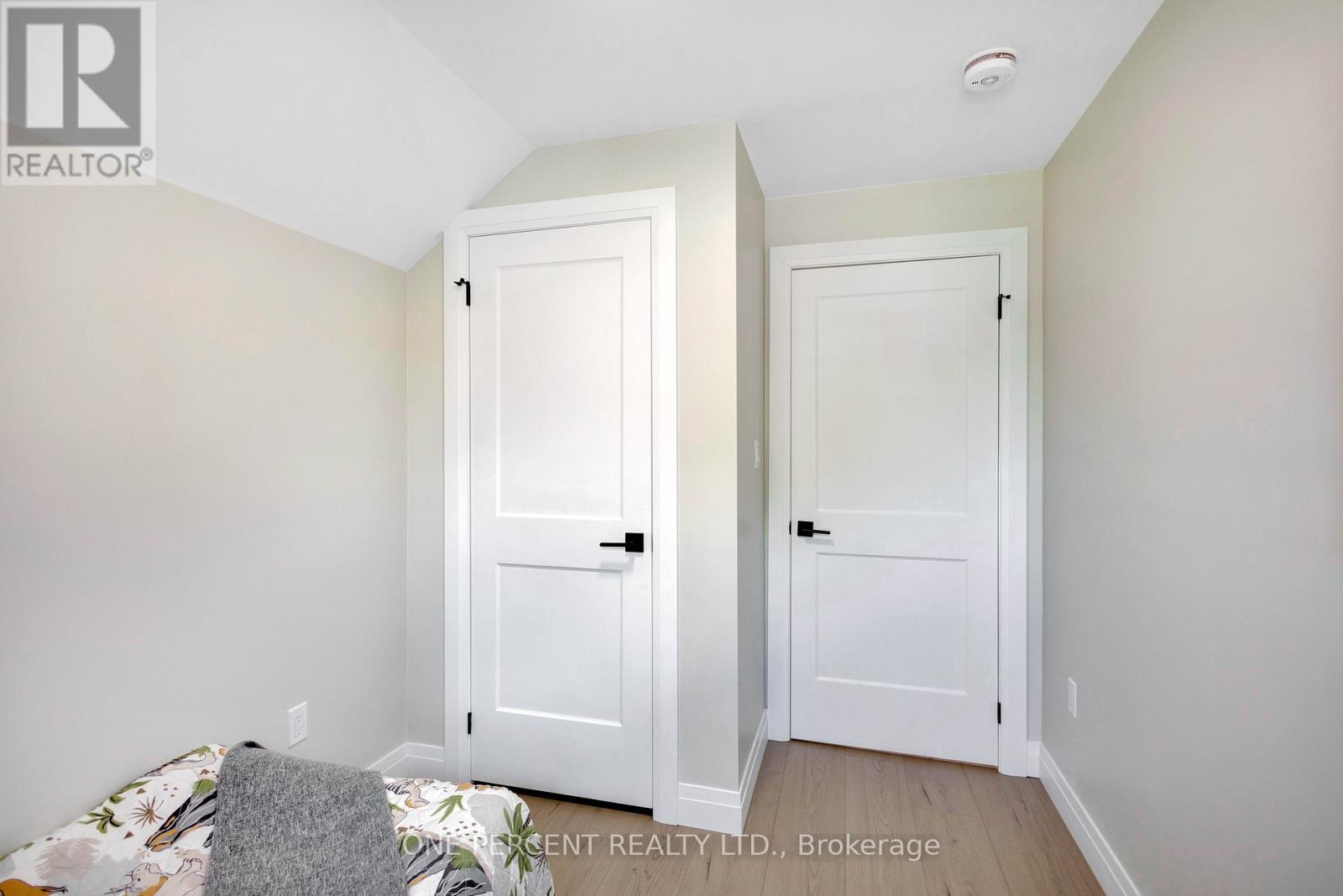 187 DRUMMOND STREET - 19