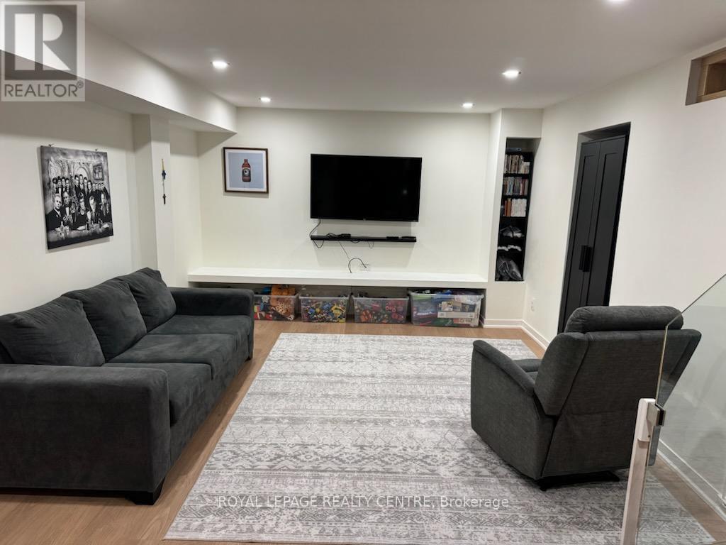 1221 KOS BOULEVARD - 8