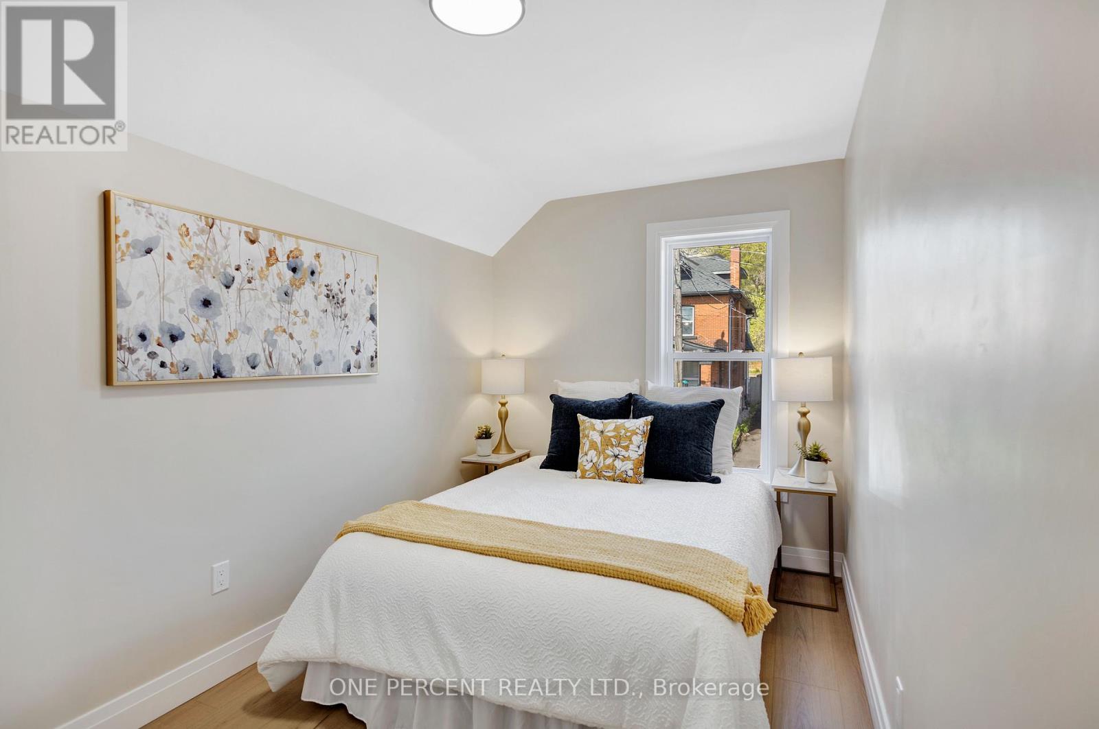 187 DRUMMOND STREET - 16