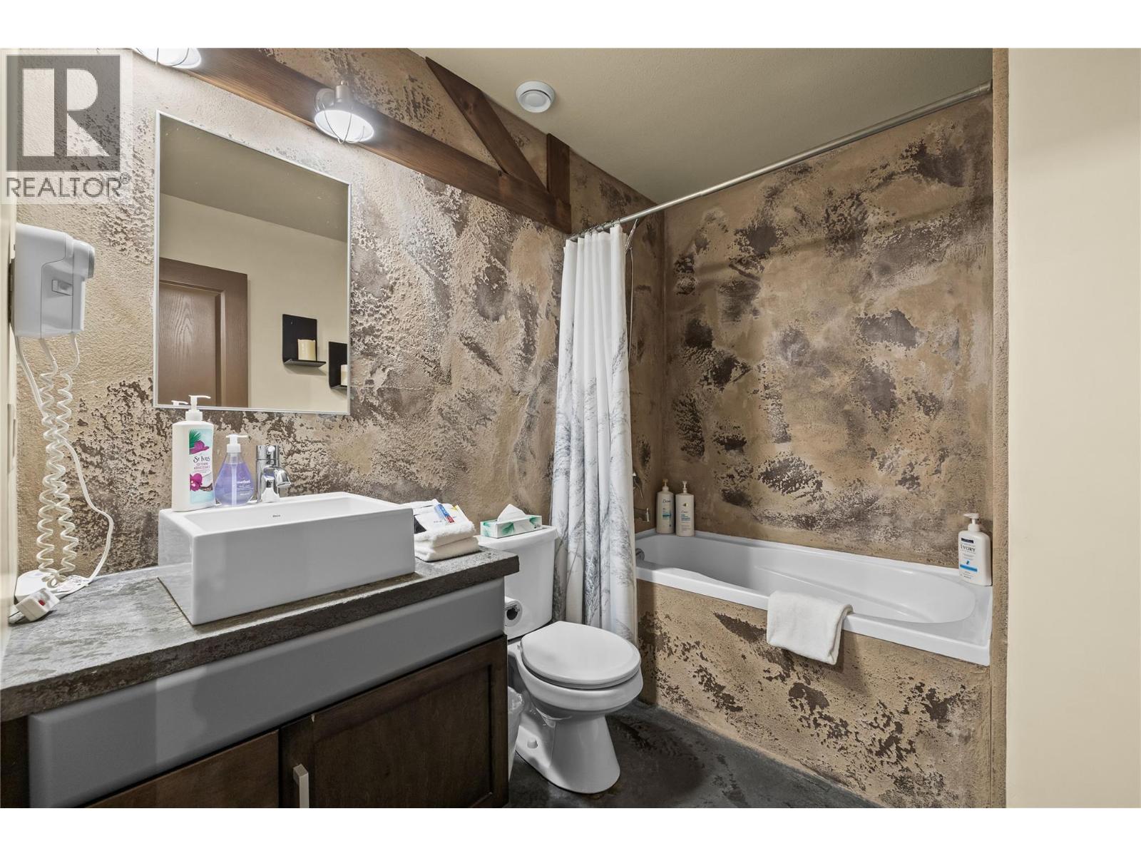 #103 5085 Snowbird Way - 28