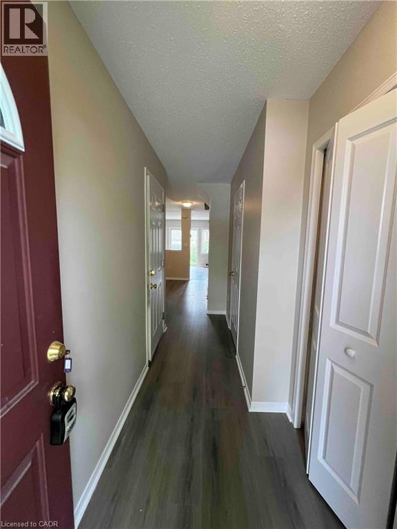 #4 151 CLAIRFIELDS Drive E - 15