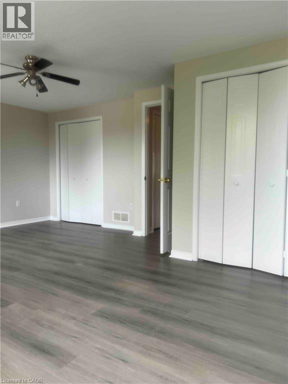 #4 151 CLAIRFIELDS Drive E - 8