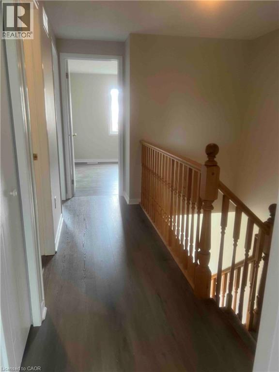 #4 151 CLAIRFIELDS Drive E - 9