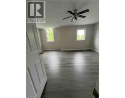 Bedroom - 151 Clairfields Drive E Unit# 4, Guelph, ON N1L1P5 Photo 7