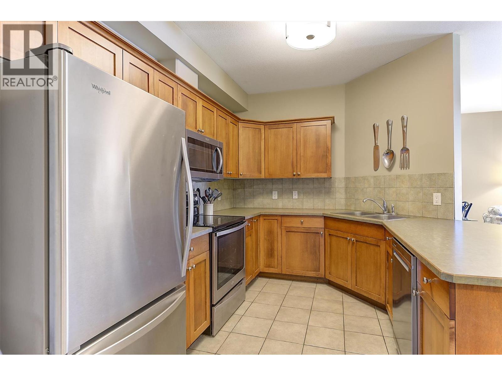 #204 3570 Woodsdale Road - 17