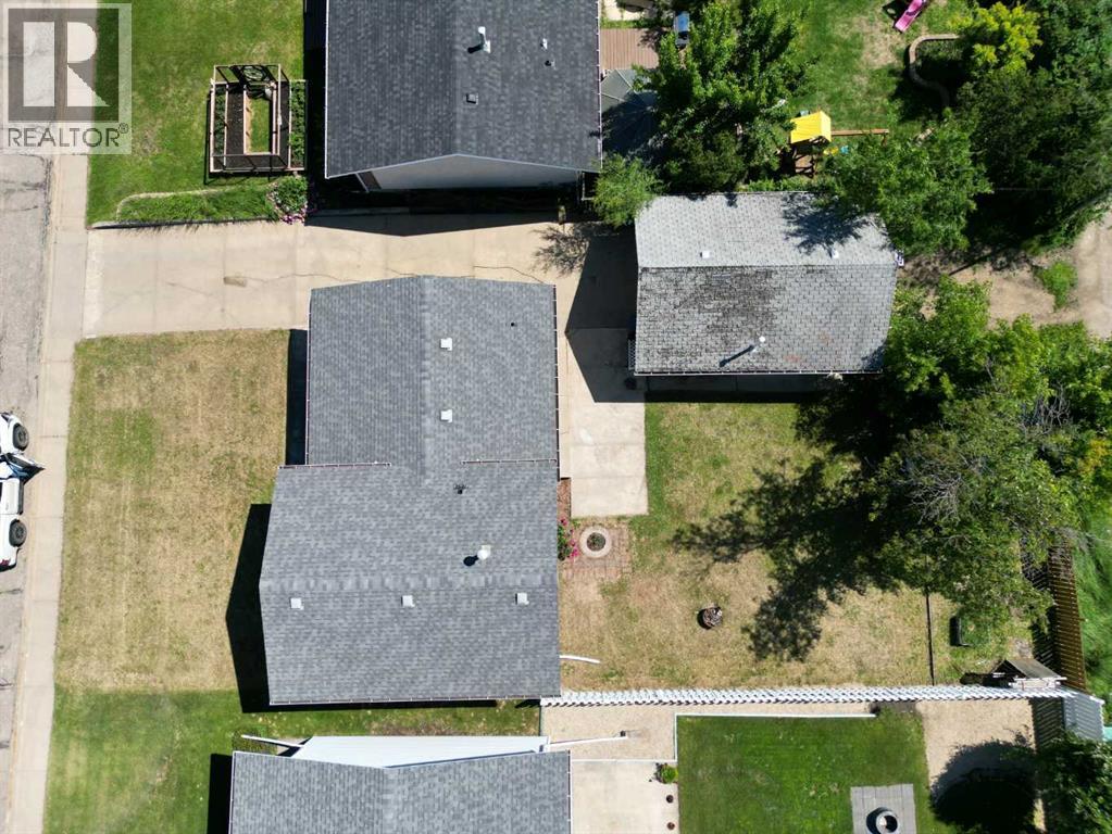 9609 77 Avenue - photo 4
