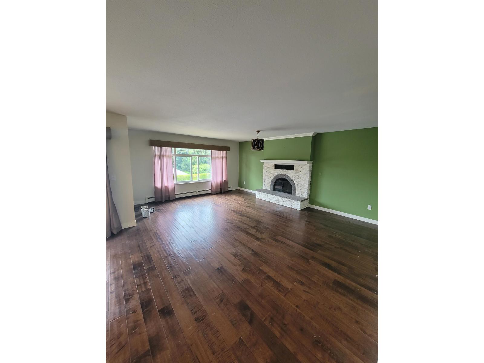 upper 20504 95A STREET, Langley