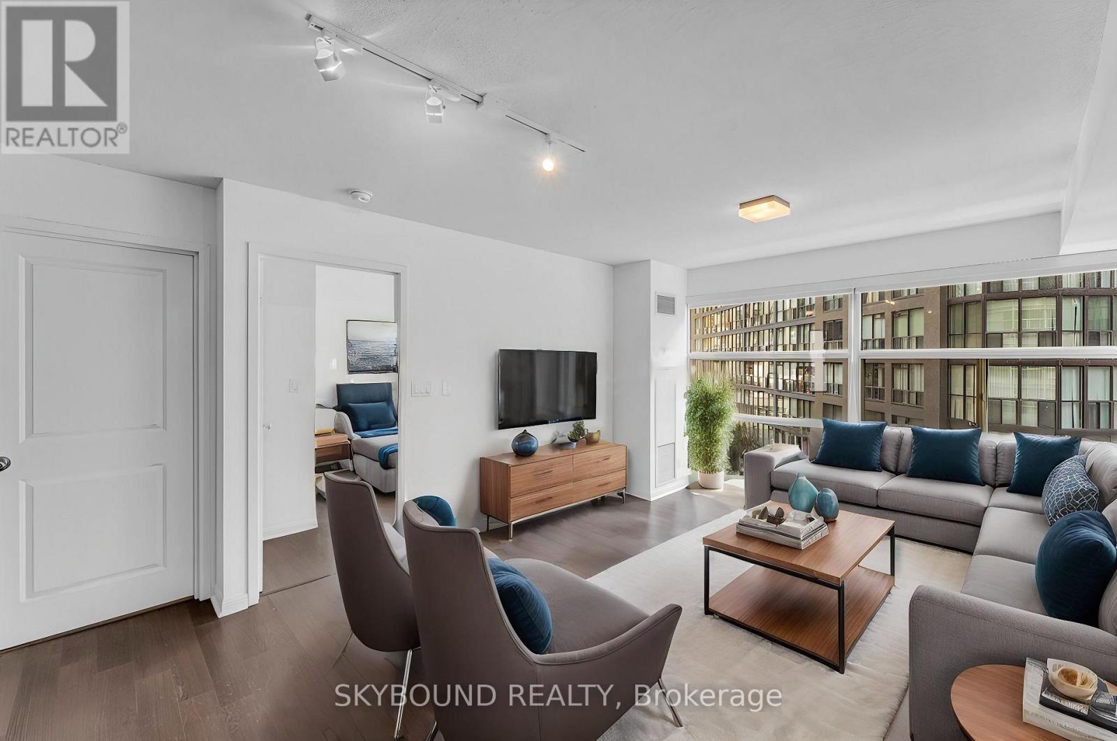 #505 11 ST JOSEPH STREET - 11