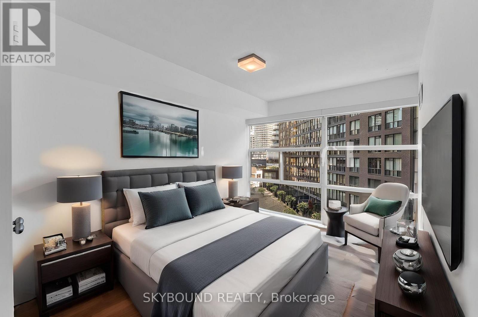 #505 11 ST JOSEPH STREET - 17