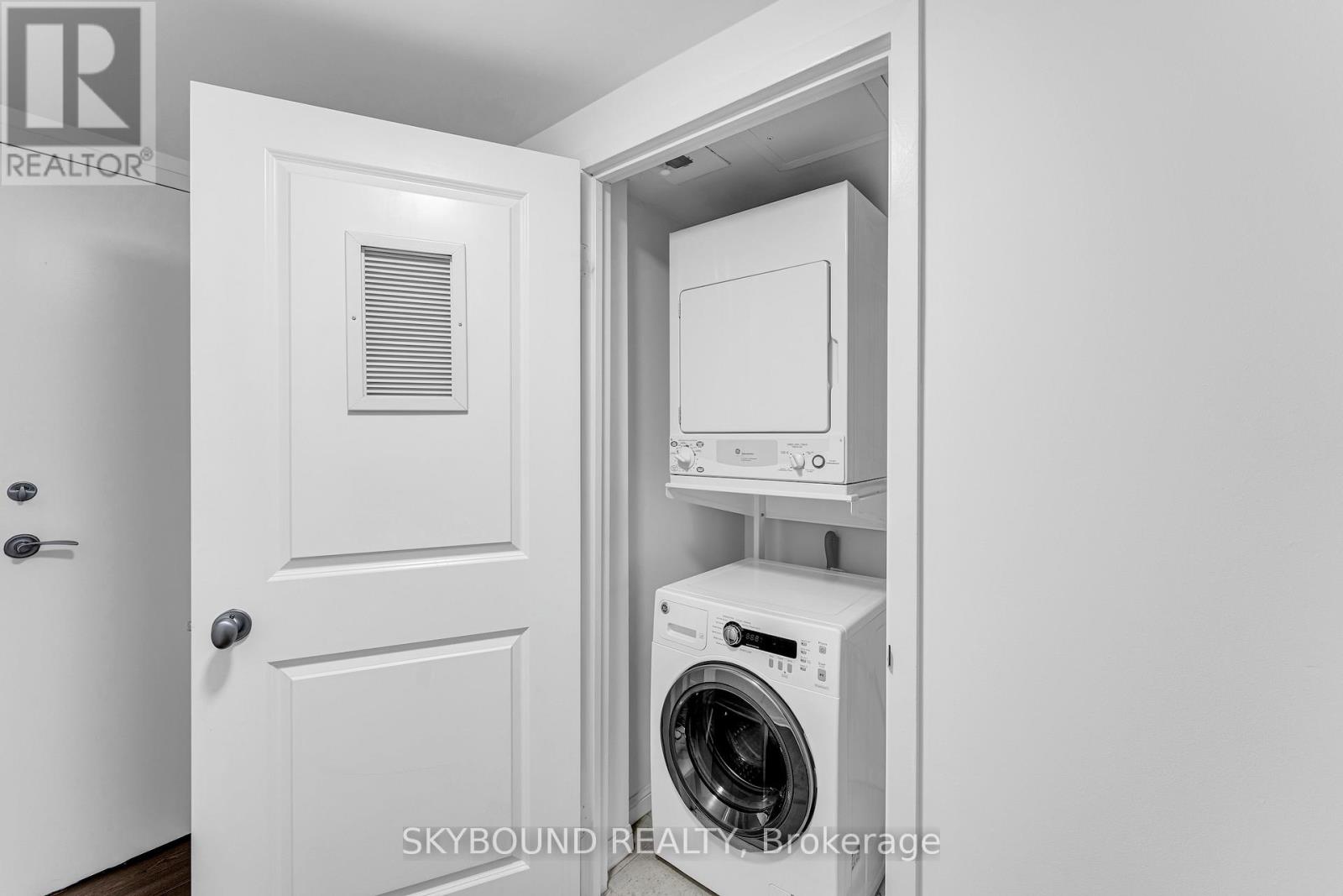 #505 11 ST JOSEPH STREET - 20