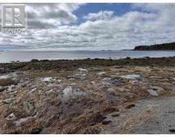 7 Highway, Ecum Secum, NS B0J2A0 Photo 10