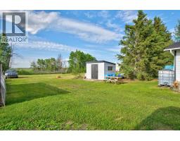 126 2 Street N, Huxley, AB T0M0Z0 Photo 37