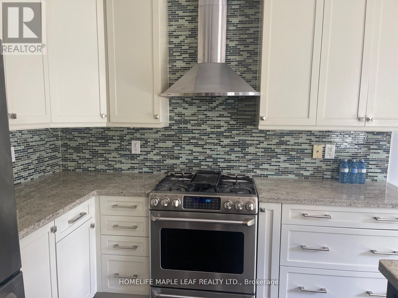Listing photo of 51 REDFINCH CRESCENT