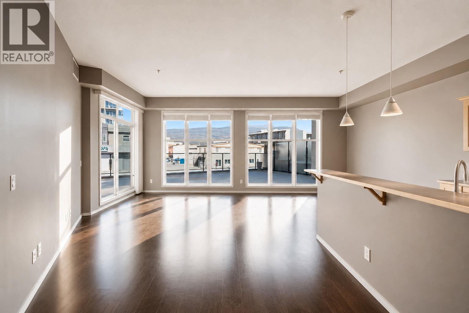 #102 1327 St. Paul Street - 10