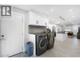 Kitchen - 1059 Elsmere Avenue, Windsor, ON N9A2B1 Photo 14