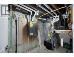 1059 Elsmere Avenue, Windsor, ON N9A2B1 Photo 21