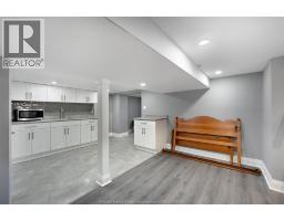1059 Elsmere Avenue, Windsor, ON N9A2B1 Photo 24