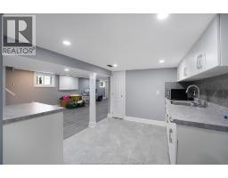 1059 Elsmere Avenue, Windsor, ON N9A2B1 Photo 27