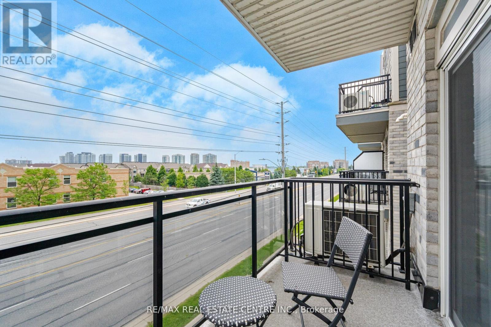 #305 5150 WINSTON CHURCHILL BOULEVARD - 16