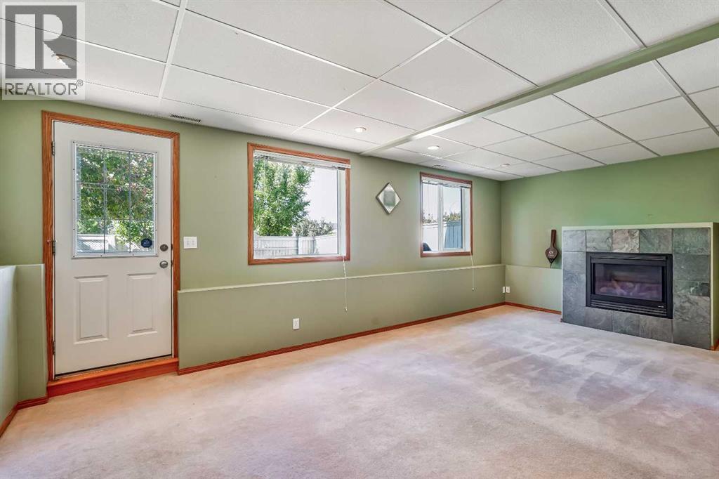 236 Covepark Close NE - 20