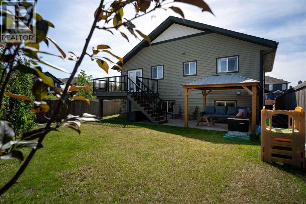 140 Heibert Bay — photo 47