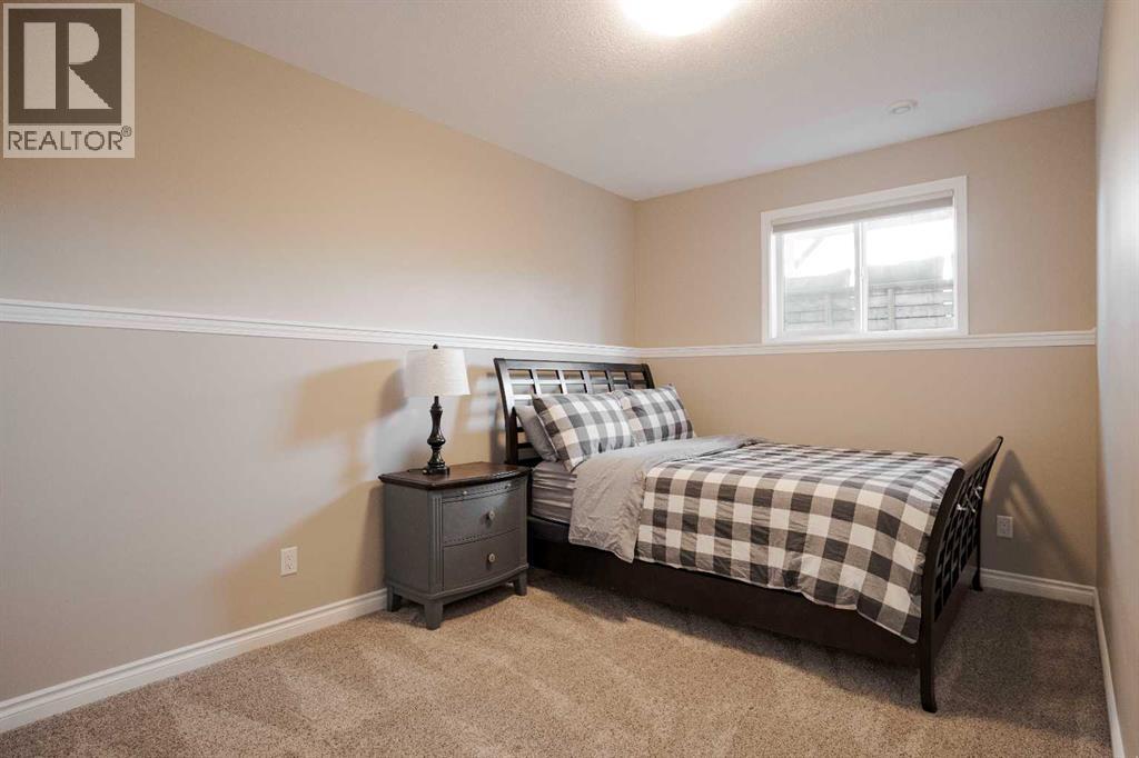 140 Heibert Bay — photo 39