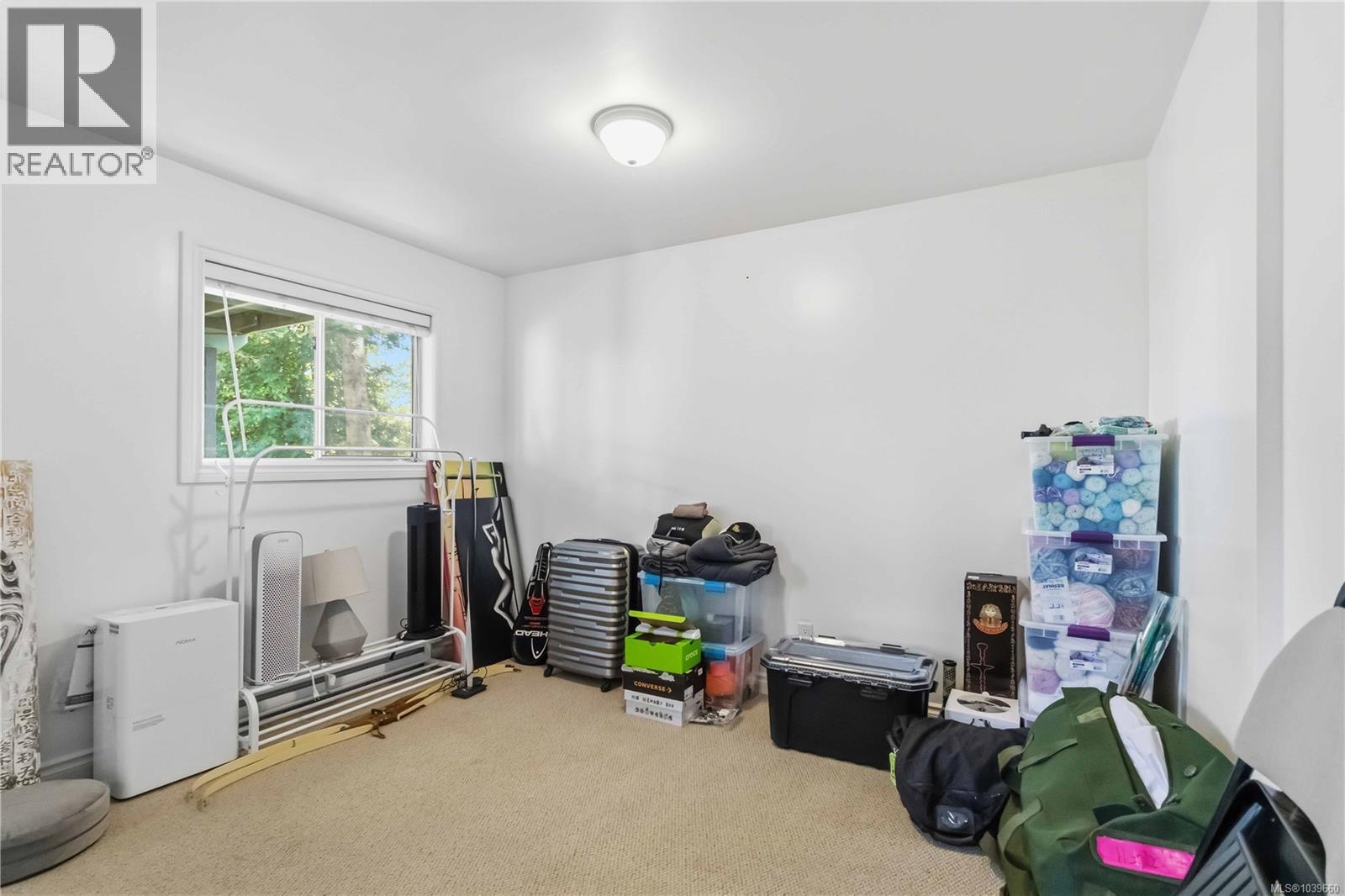 3389 Mary Anne Cres - Image 32