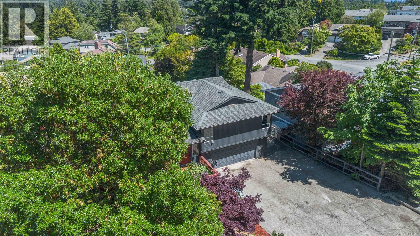 3389 Mary Anne Cres - Image 53