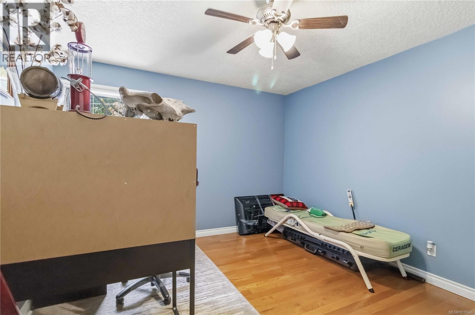 3389 Mary Anne Cres - Image 20