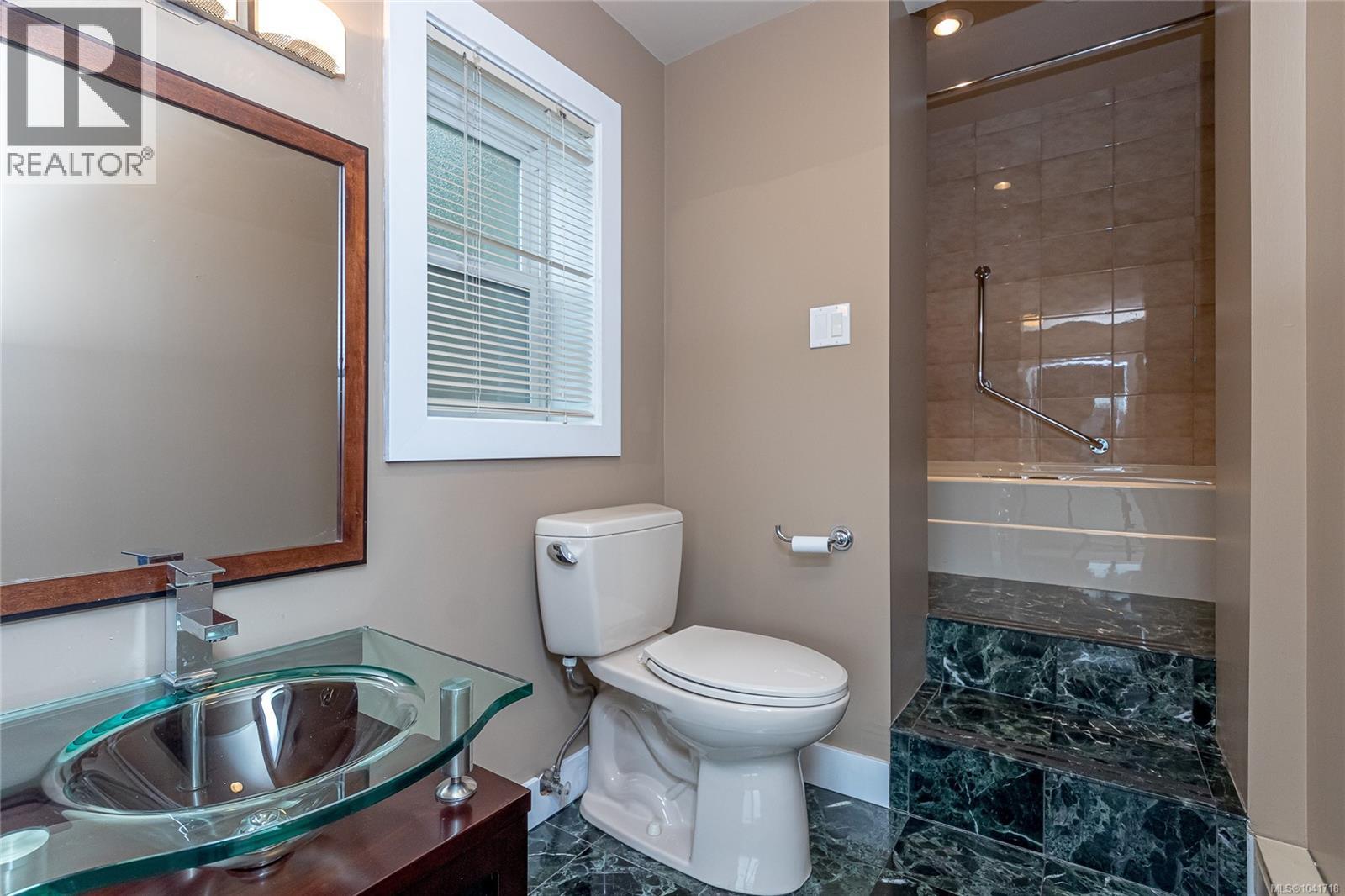 526 Bayview Pl - 27