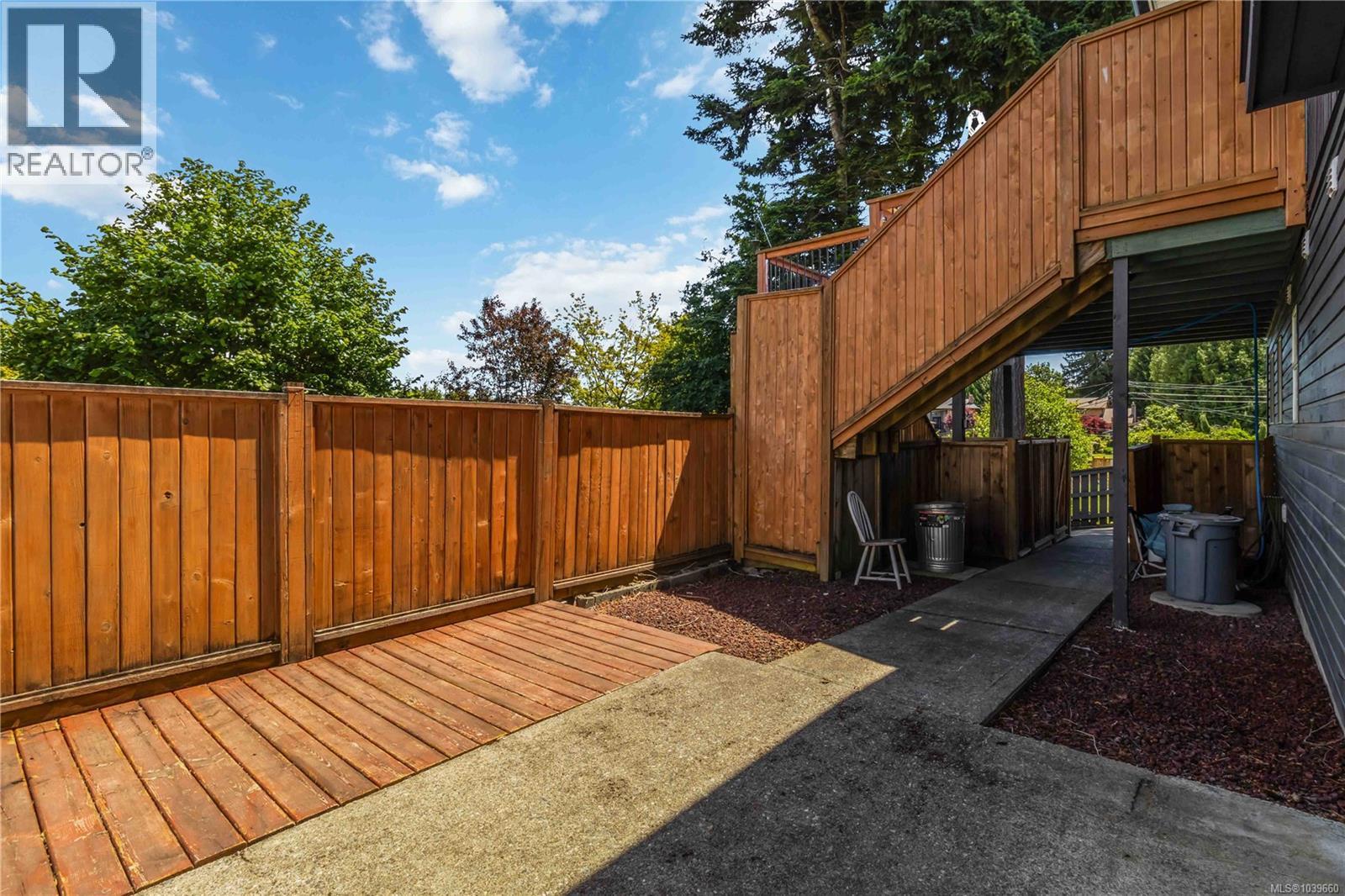3389 Mary Anne Cres - 41
