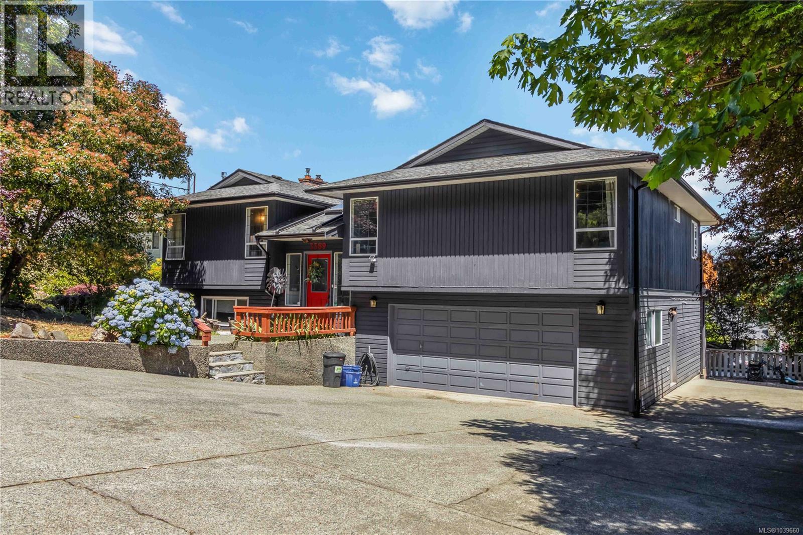 3389 Mary Anne Cres - 1