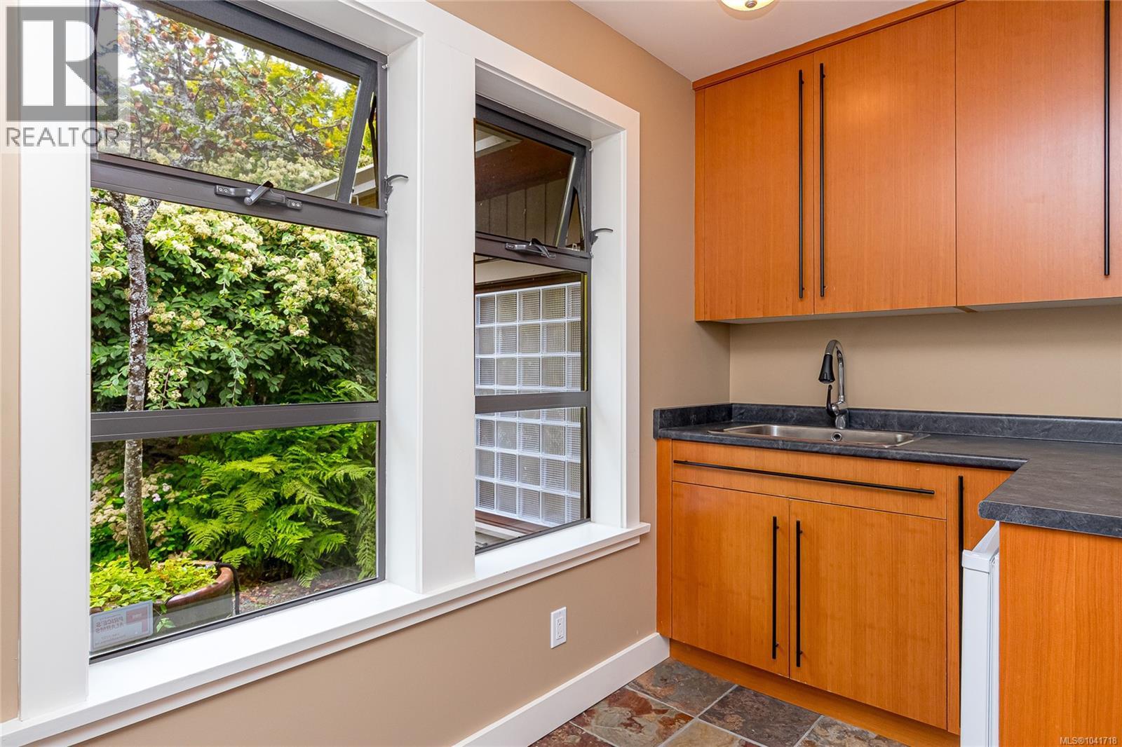 526 Bayview Pl - 23