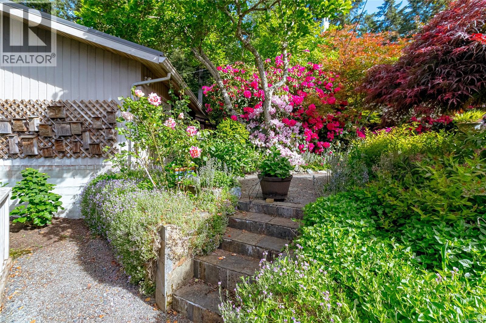 526 Bayview Pl - 33