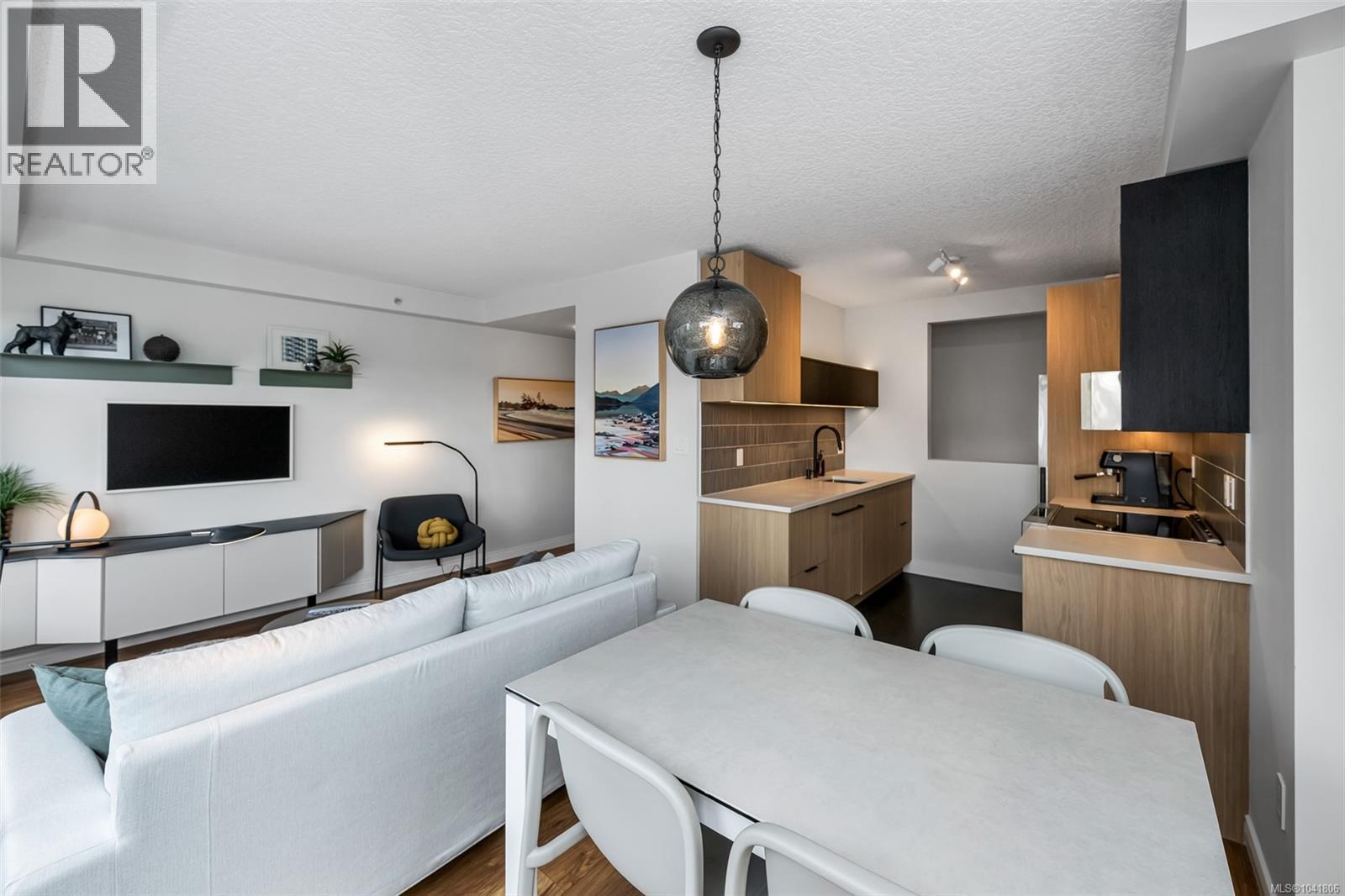 #509 1030 Yates St - 4